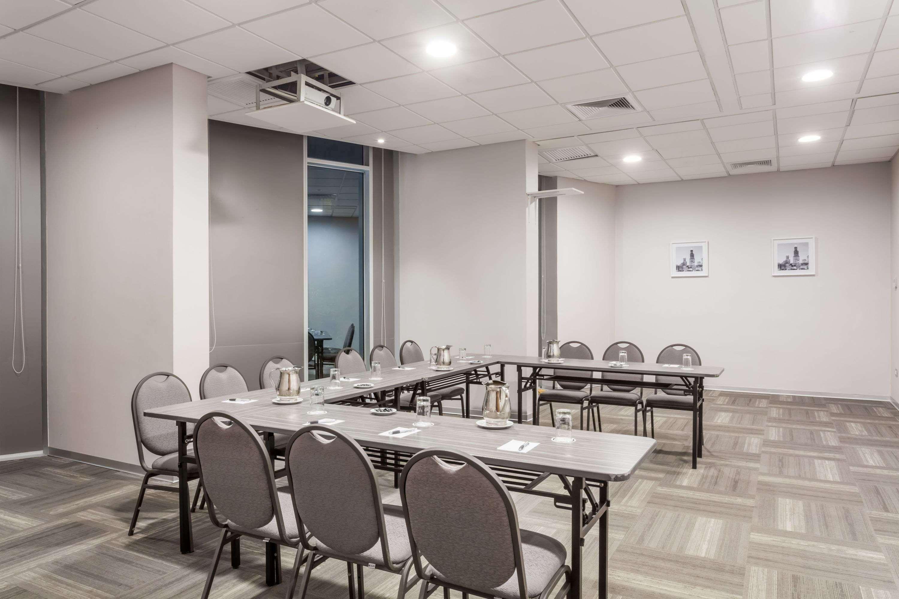 Ramada Encore By Wyndham Lima San Isidro Exterior photo