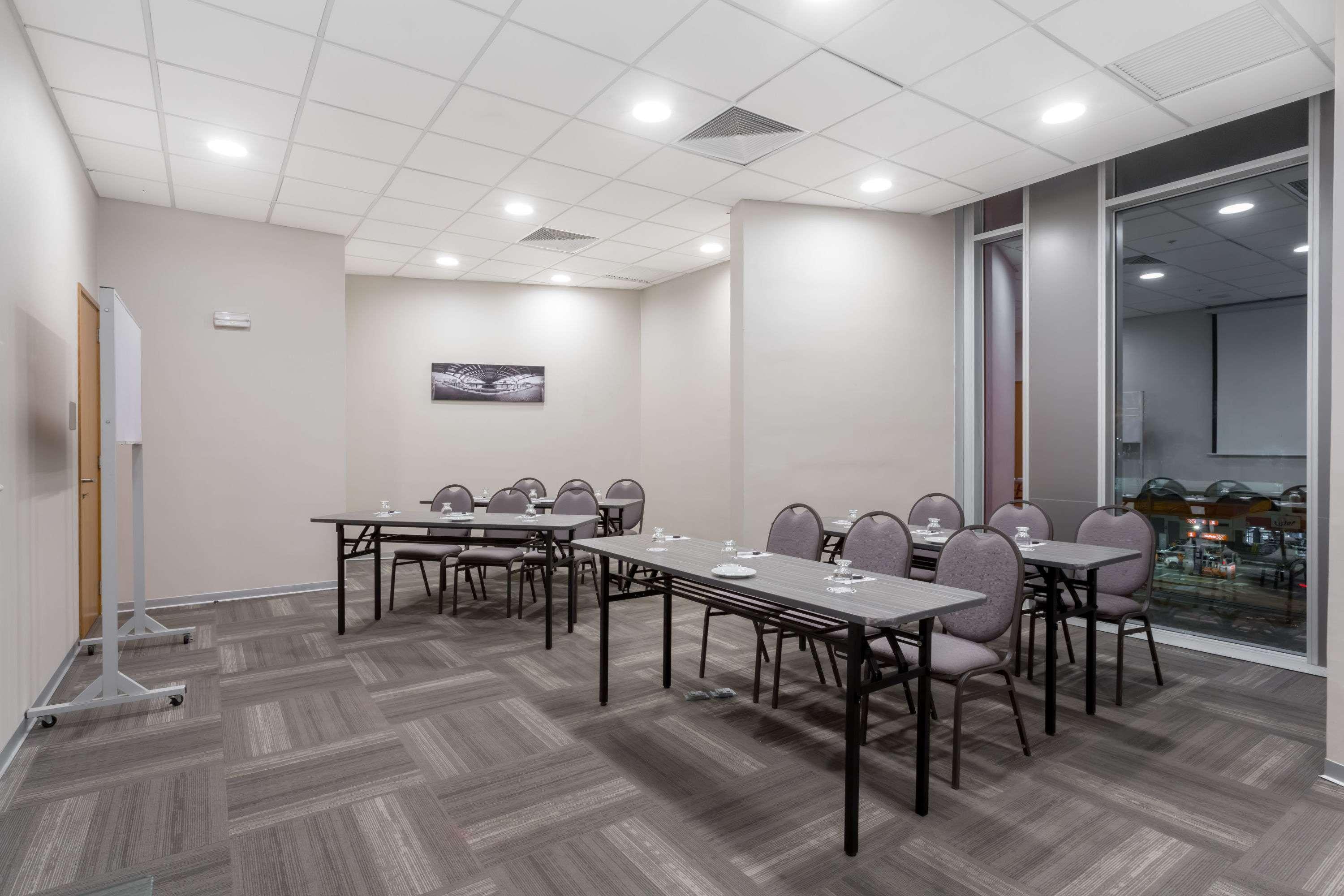 Ramada Encore By Wyndham Lima San Isidro Exterior photo